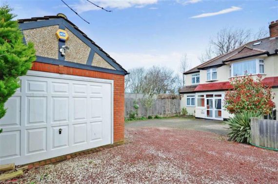 4 Bedroom Semi-Detac...